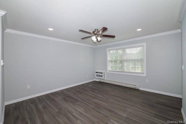 Bay Shore, NY 11706,241 W Main ST #5