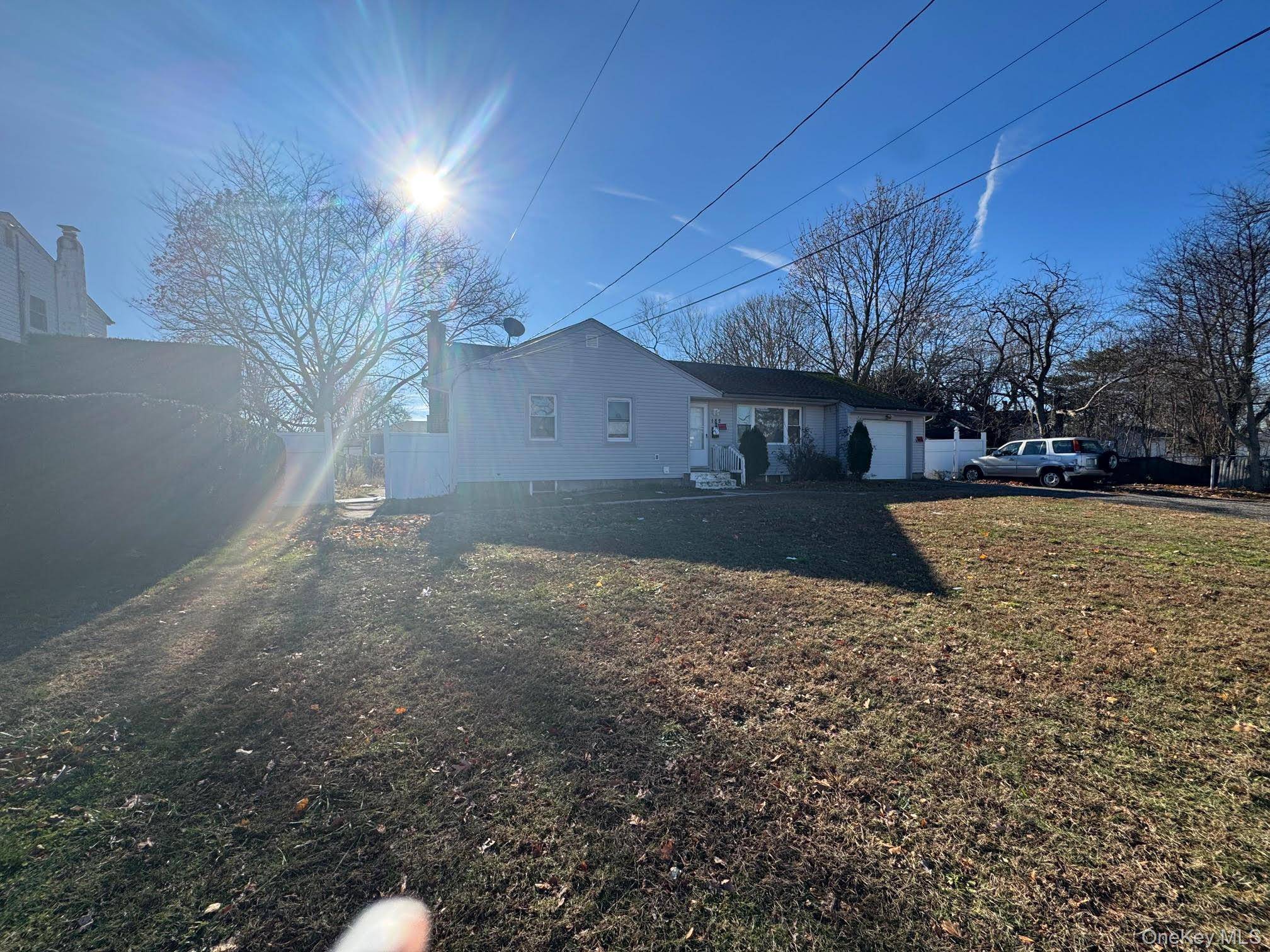 Bay Shore, NY 11706,182 New York AVE