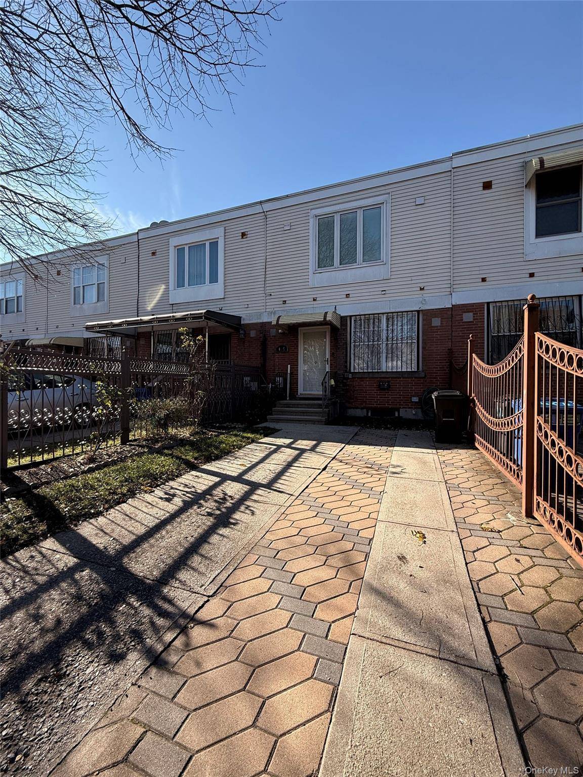 Brooklyn, NY 11207,406 Hinsdale ST