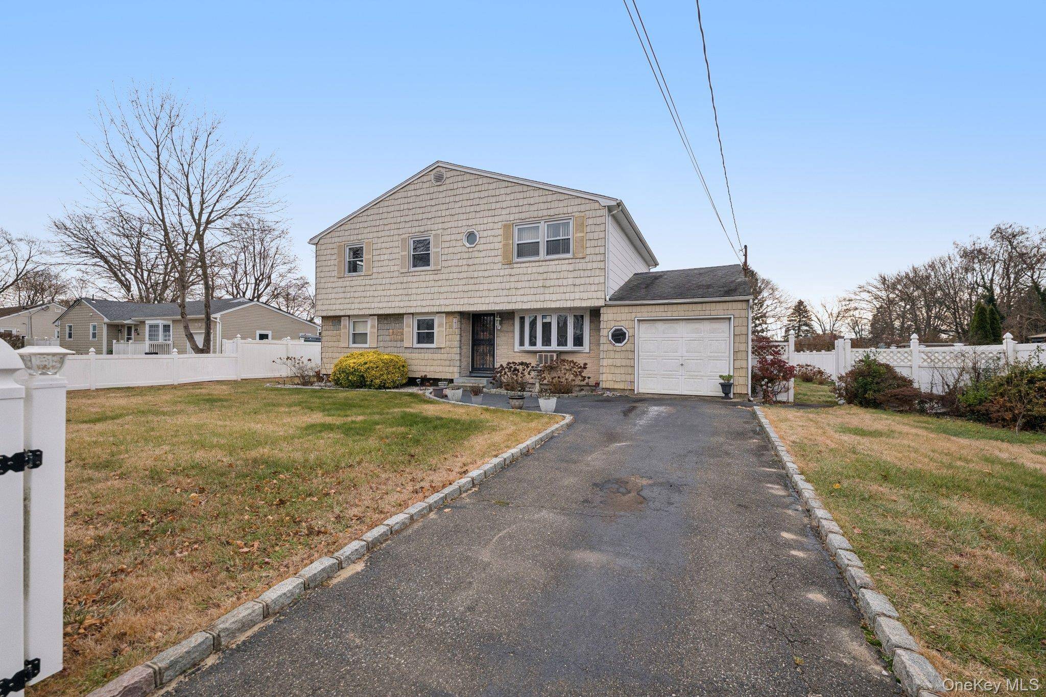 Brentwood, NY 11717,182 Evergreen AVE
