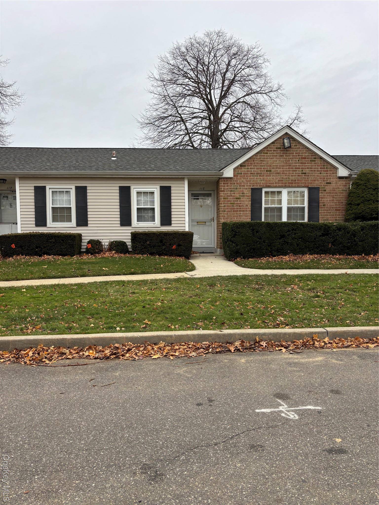 Amityville, NY 11701,118 Harbor