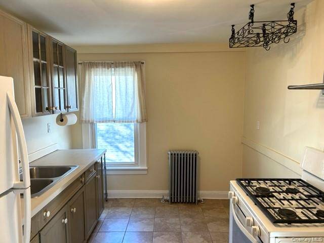 Northport, NY 11768,114 Main ST #31