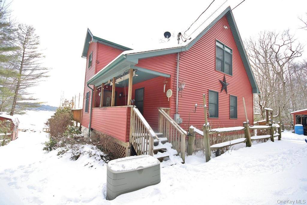 Wurtsboro, NY 12790,415 N Shore DR