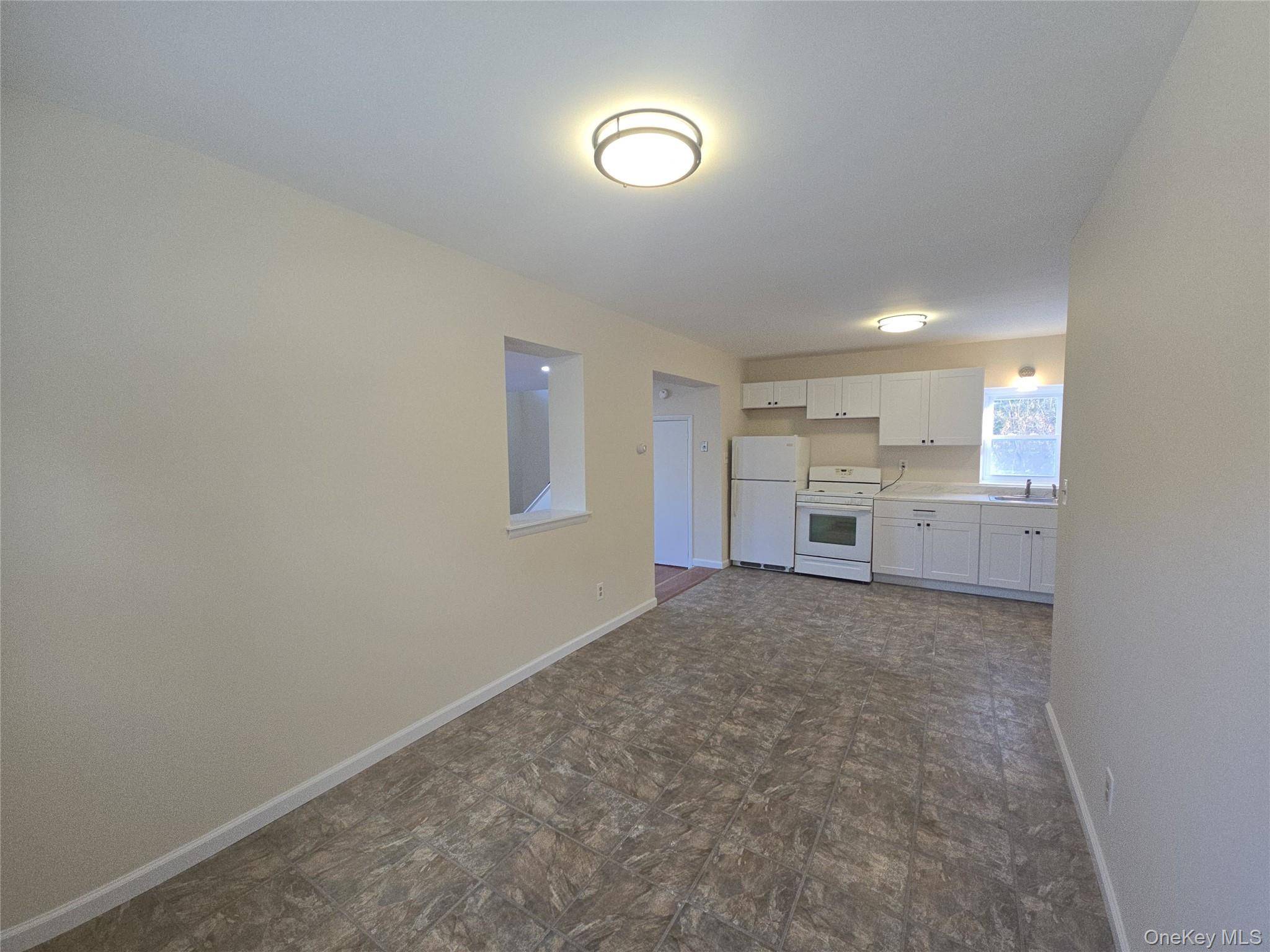 New Windsor, NY 12553,91 Holloran RD