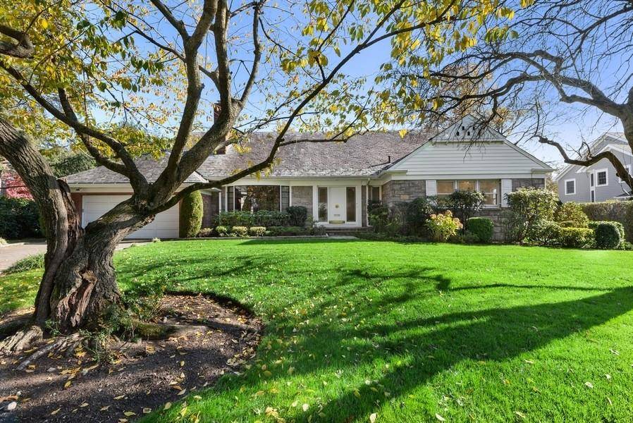 Bronxville, NY 10708,140 Overhill RD