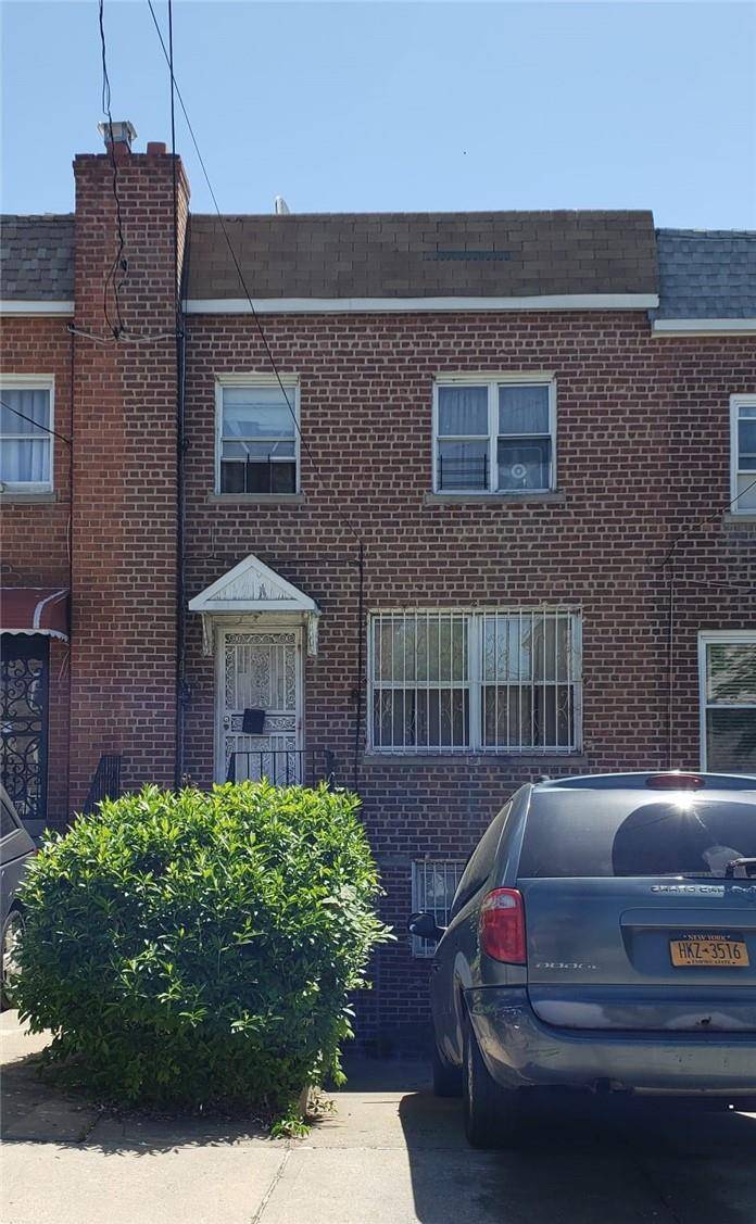 Bronx, NY 10469,3708 Paulding AVE