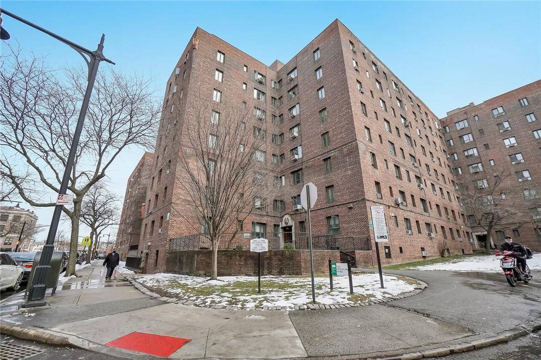 Bronx, NY 10462,1690 Metropolitan AVE #6C