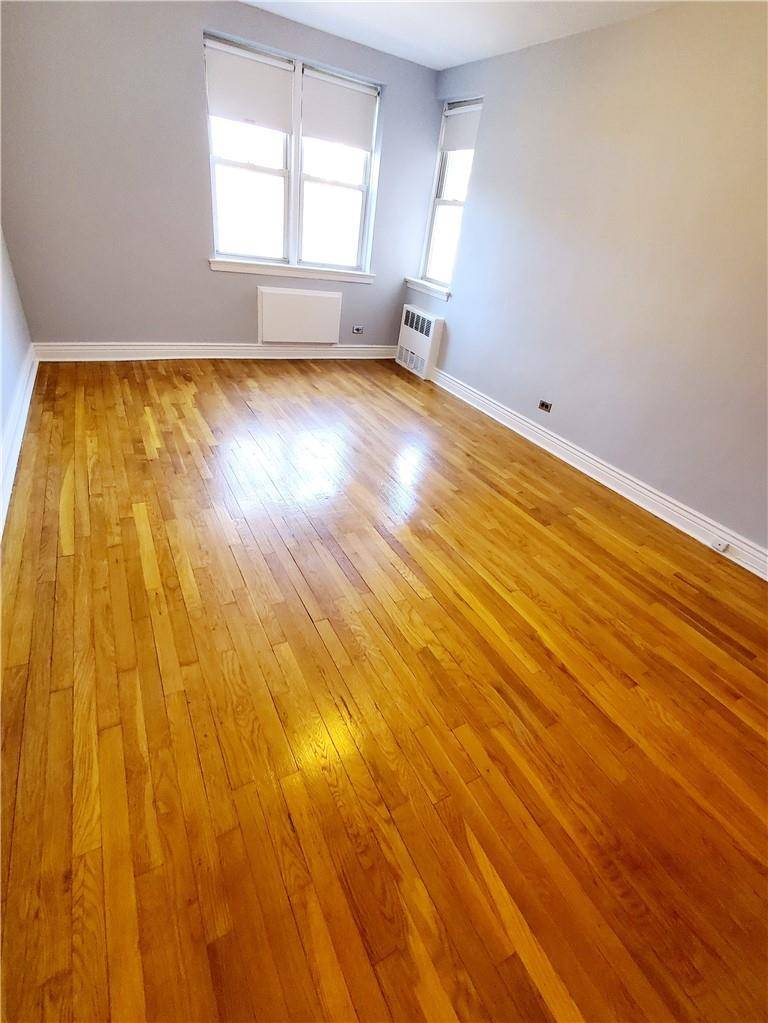 Bronx, NY 10470,4295 Webster AVE #4A