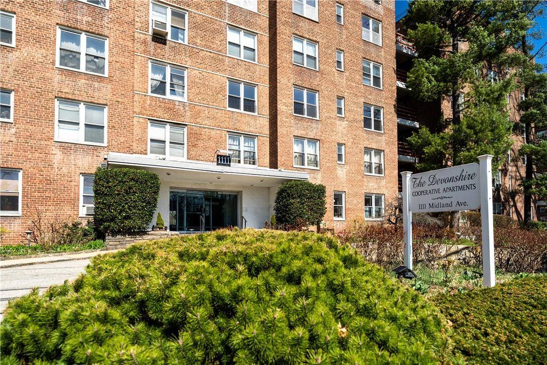 Bronxville, NY 10708,1111 Midland AVE #3H