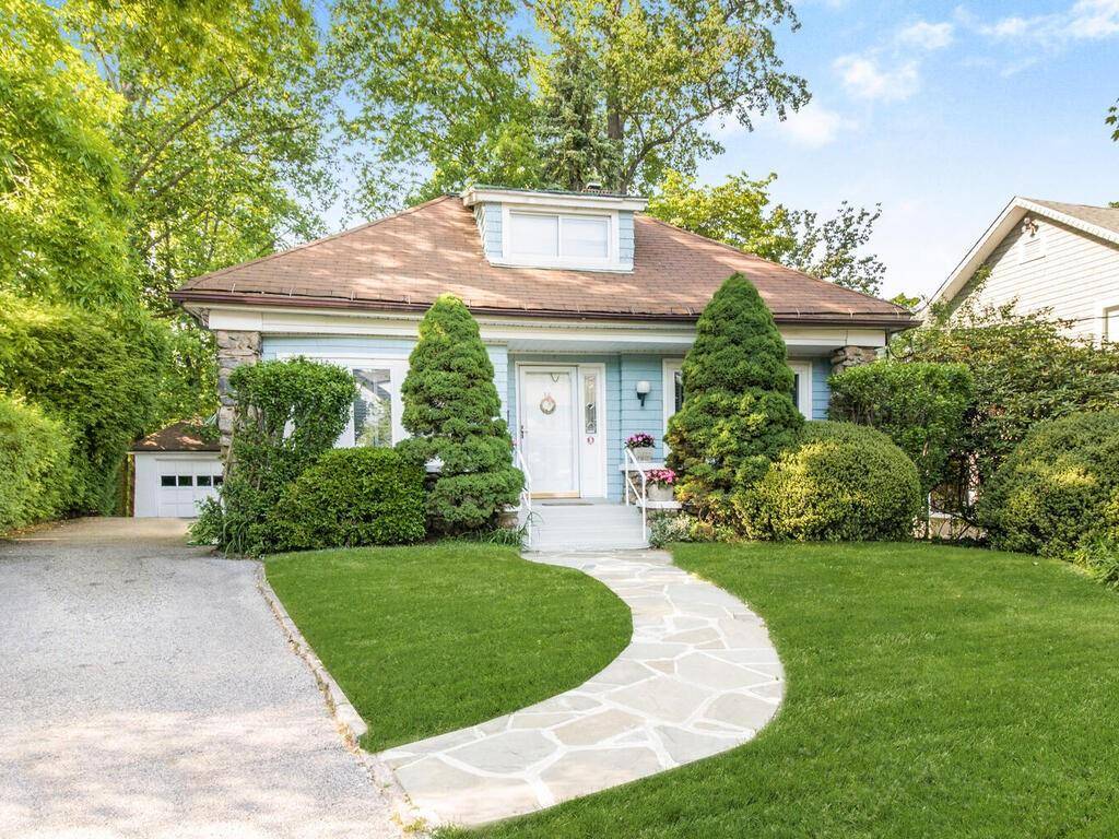 Larchmont, NY 10538,14 Wildwood RD