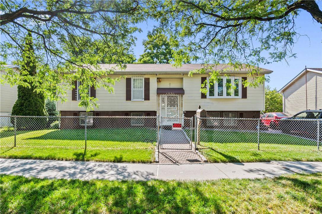 Bronx, NY 10460,1530 Seabury PL