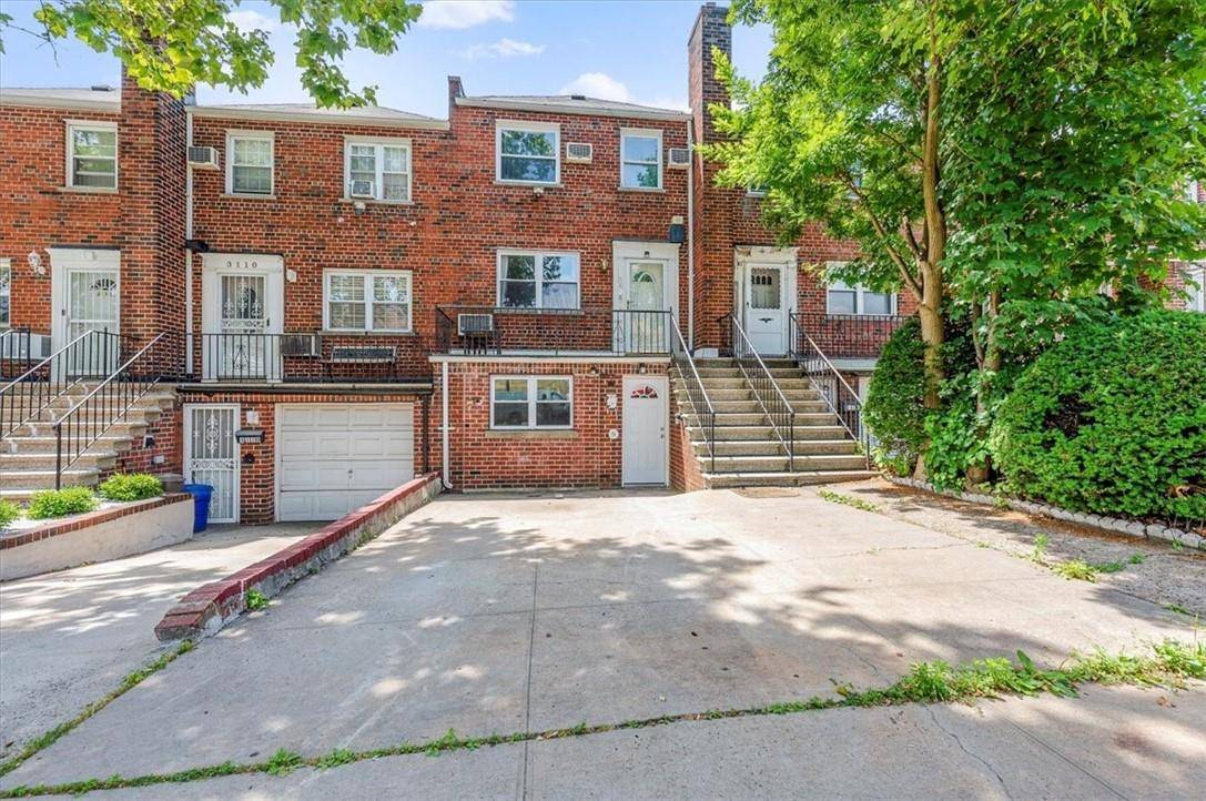 Bronx, NY 10461,3108 Sands PL