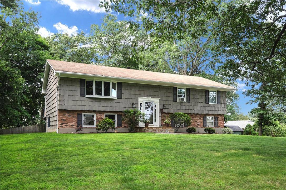 Cortlandt Manor, NY 10567,4 Magnolia LN