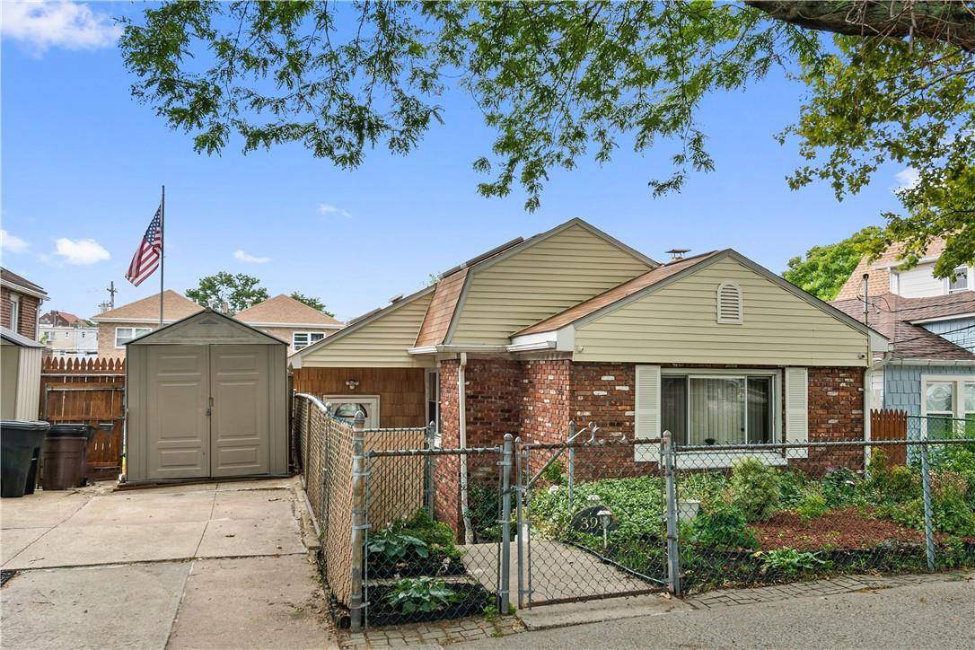 Bronx, NY 10465,395 Pennyfield AVE