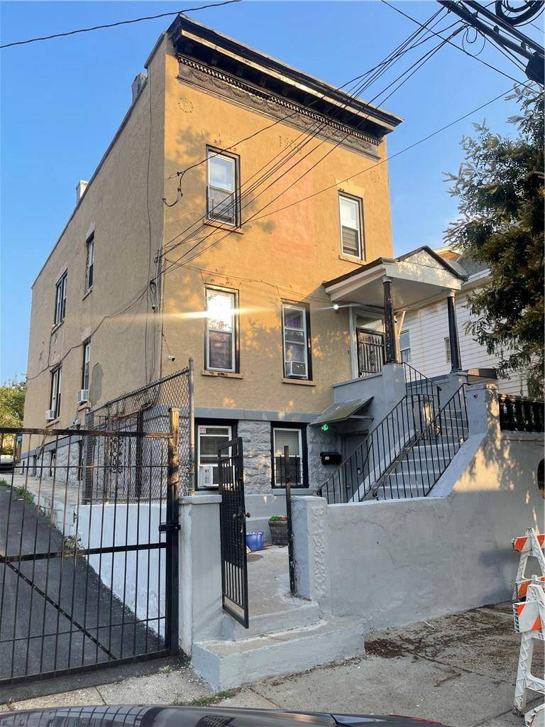 Bronx, NY 10470,4626 Matilda AVE