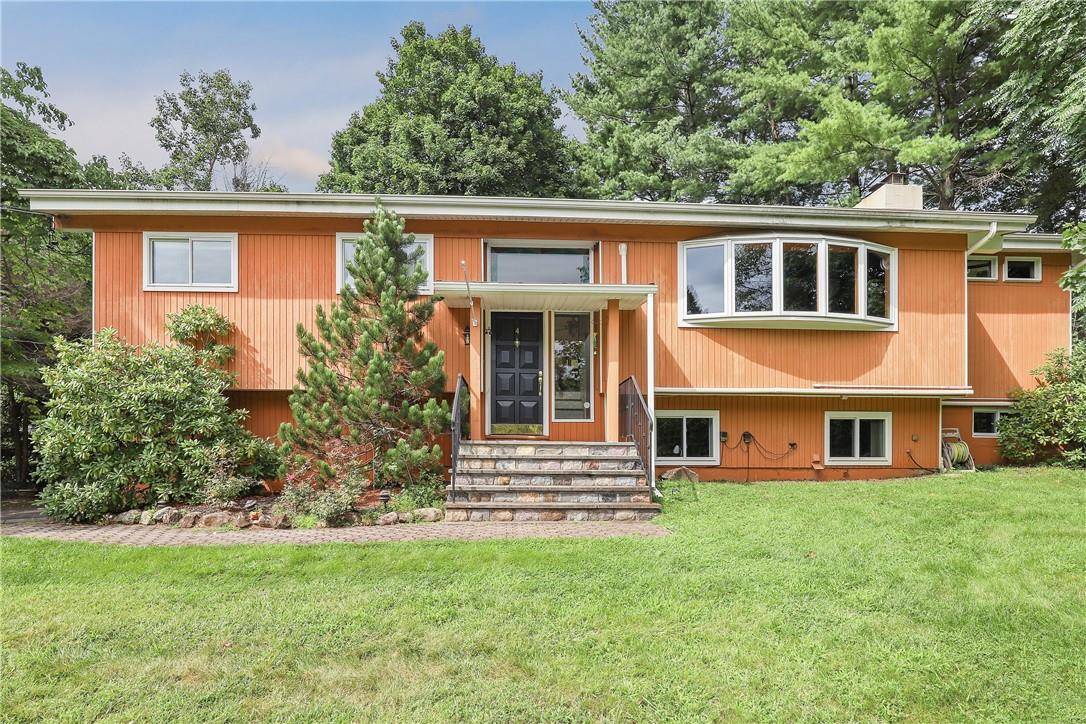 Cortlandt Manor, NY 10567,4 Lake RD