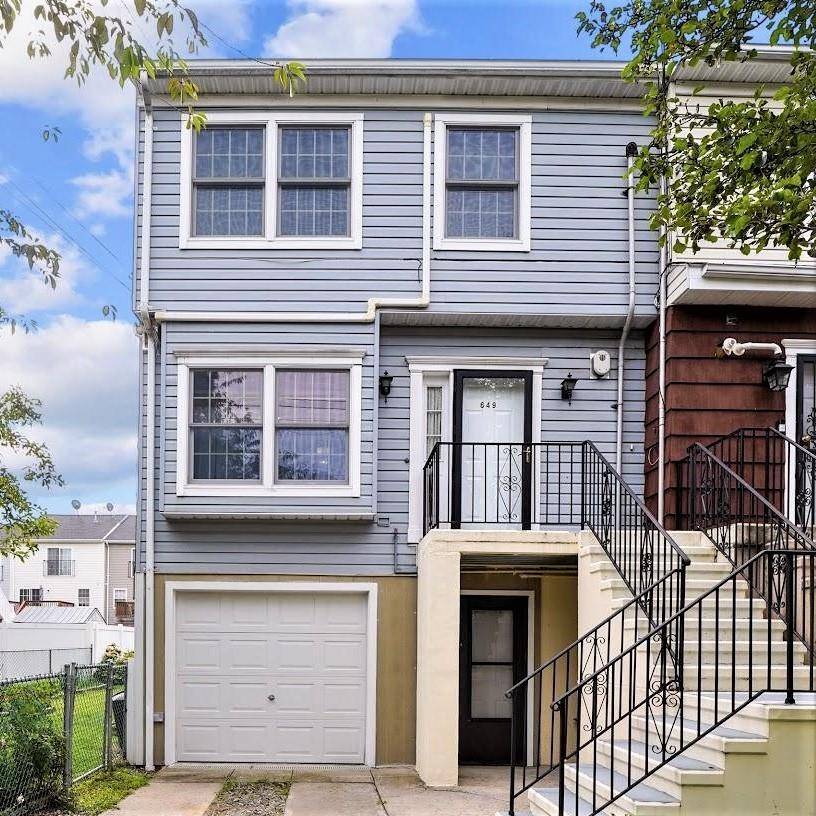 Bronx, NY 10464,649 Minnieford AVE