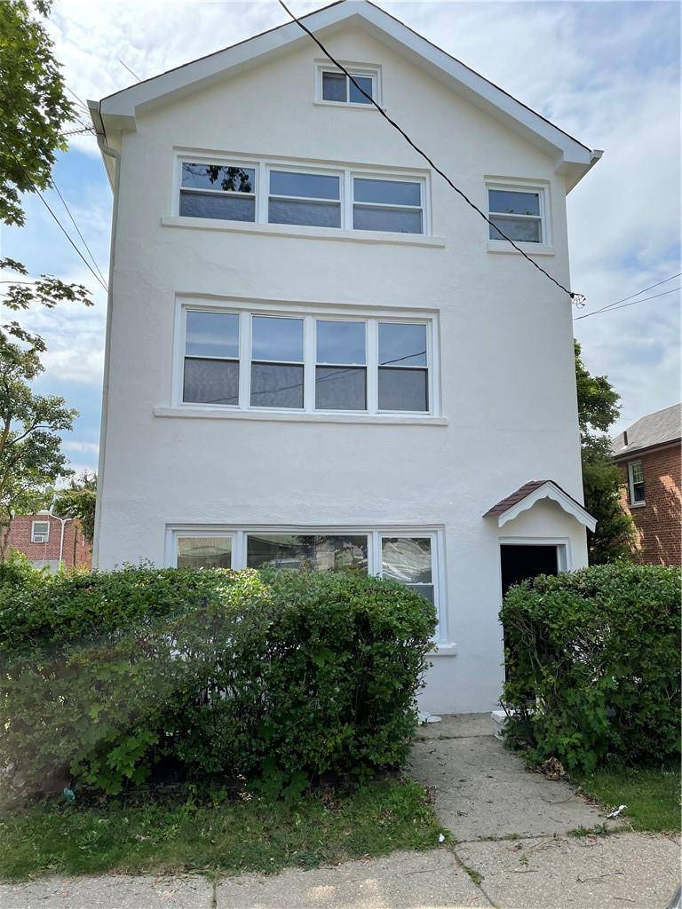 Bronx, NY 10466,4123 Grace AVE