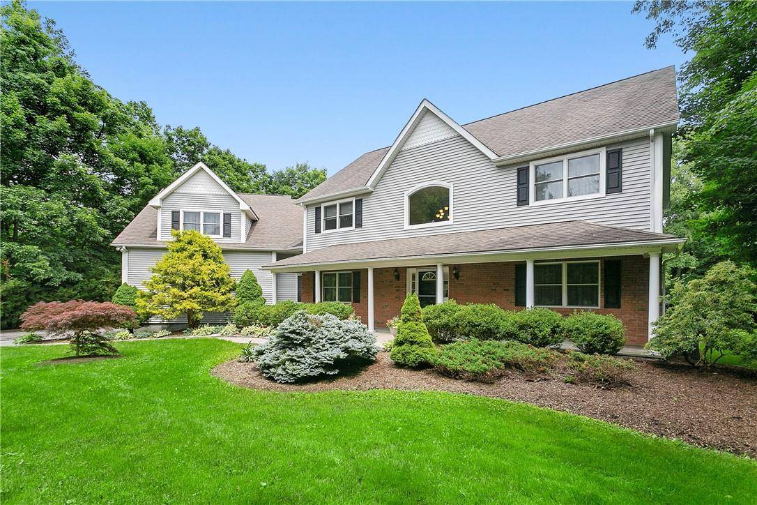 Carmel, NY 10512,92 Crane RD