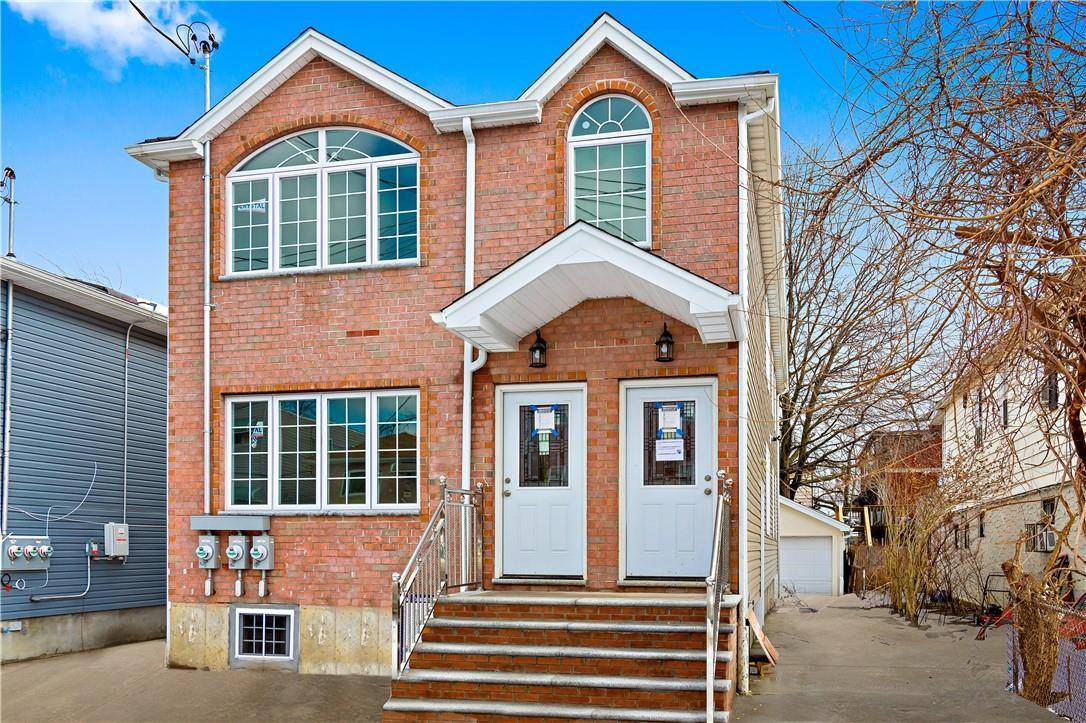 Bronx, NY 10473,136 Stephens AVE