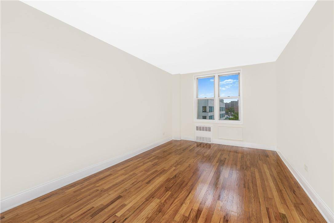 Bronx, NY 10463,2750 Johnson AVE #5K