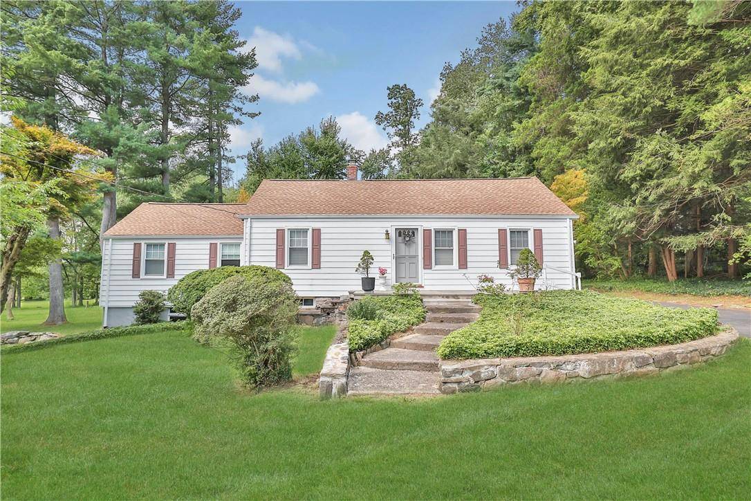 Armonk, NY 10504,8 Rosehill DR