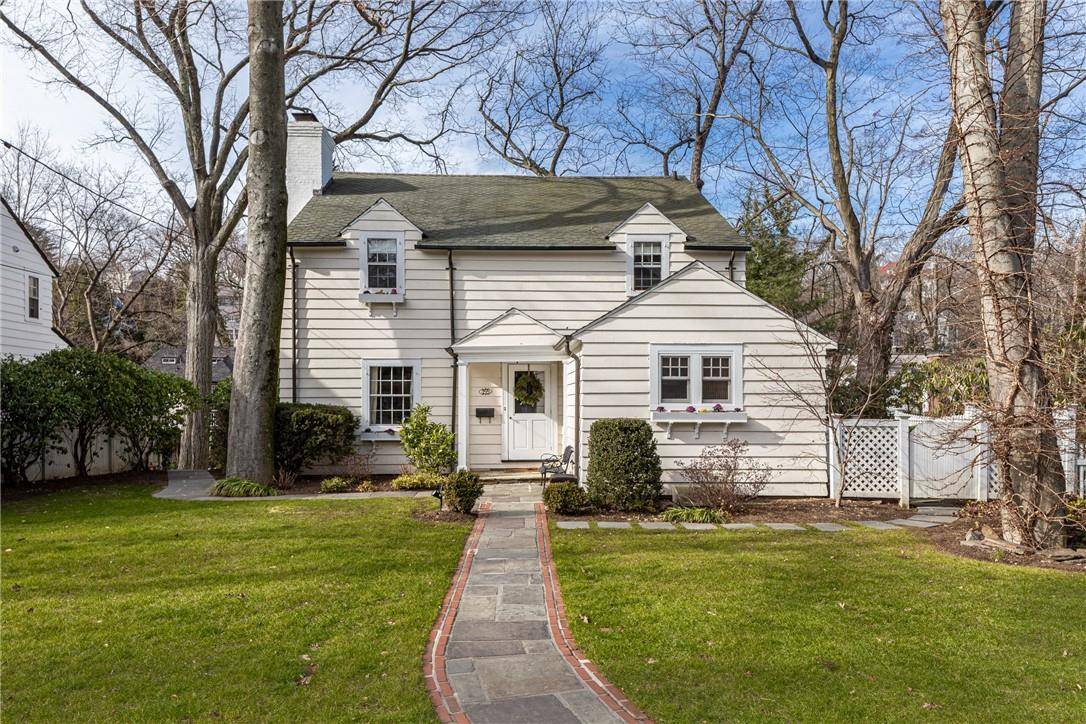 Bronxville, NY 10708,155 Midland AVE