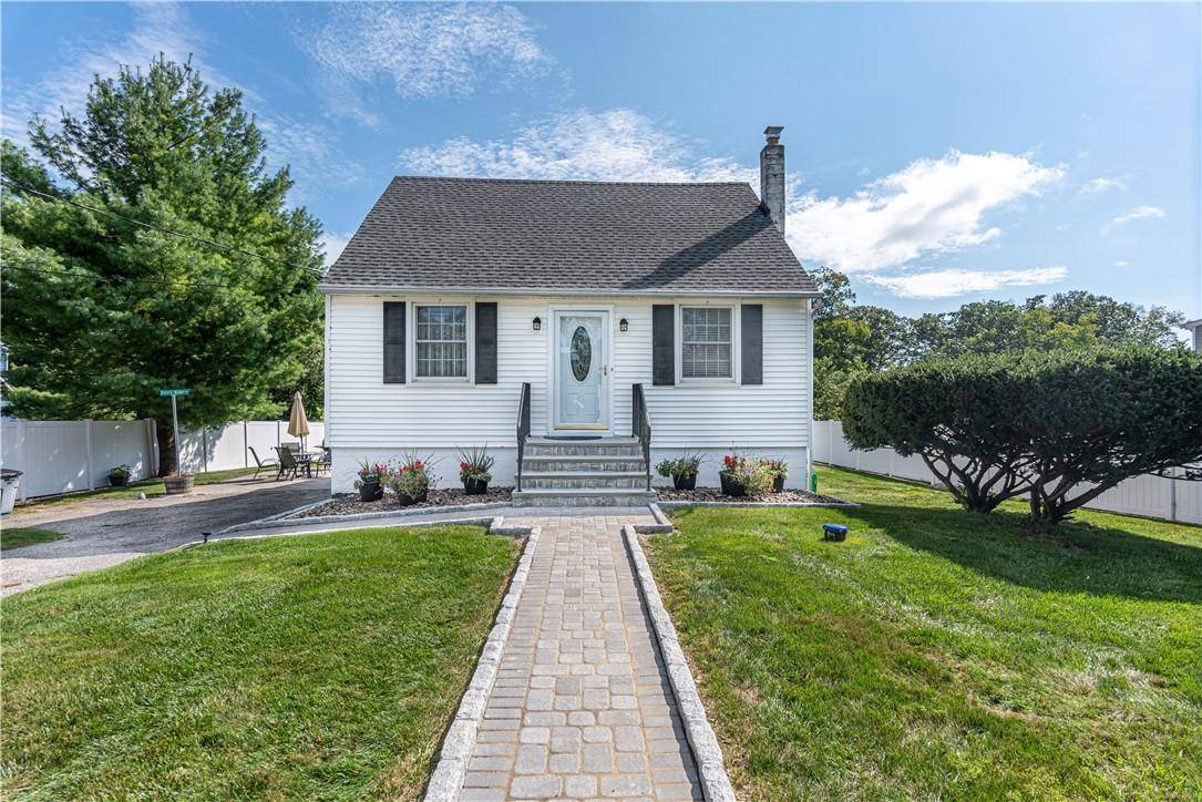 Patterson, NY 12563,27 Palisades RD