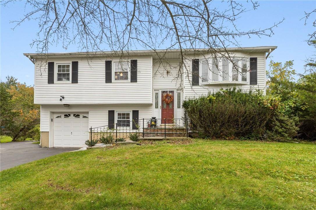 Valley Cottage, NY 10989,250 Valley RD