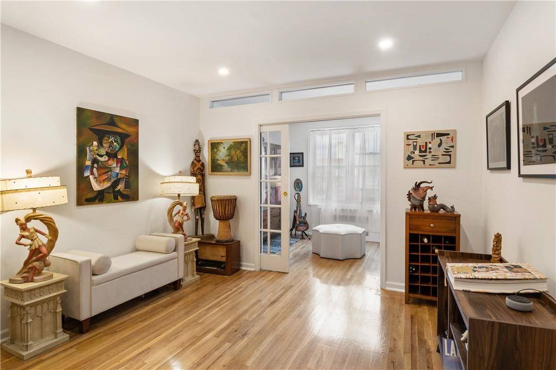 Bronx, NY 10463,3210 Arlington AVE #4/K