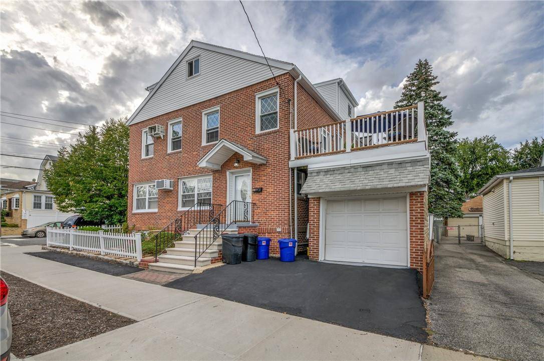 Bronx, NY 10465,900 Logan AVE