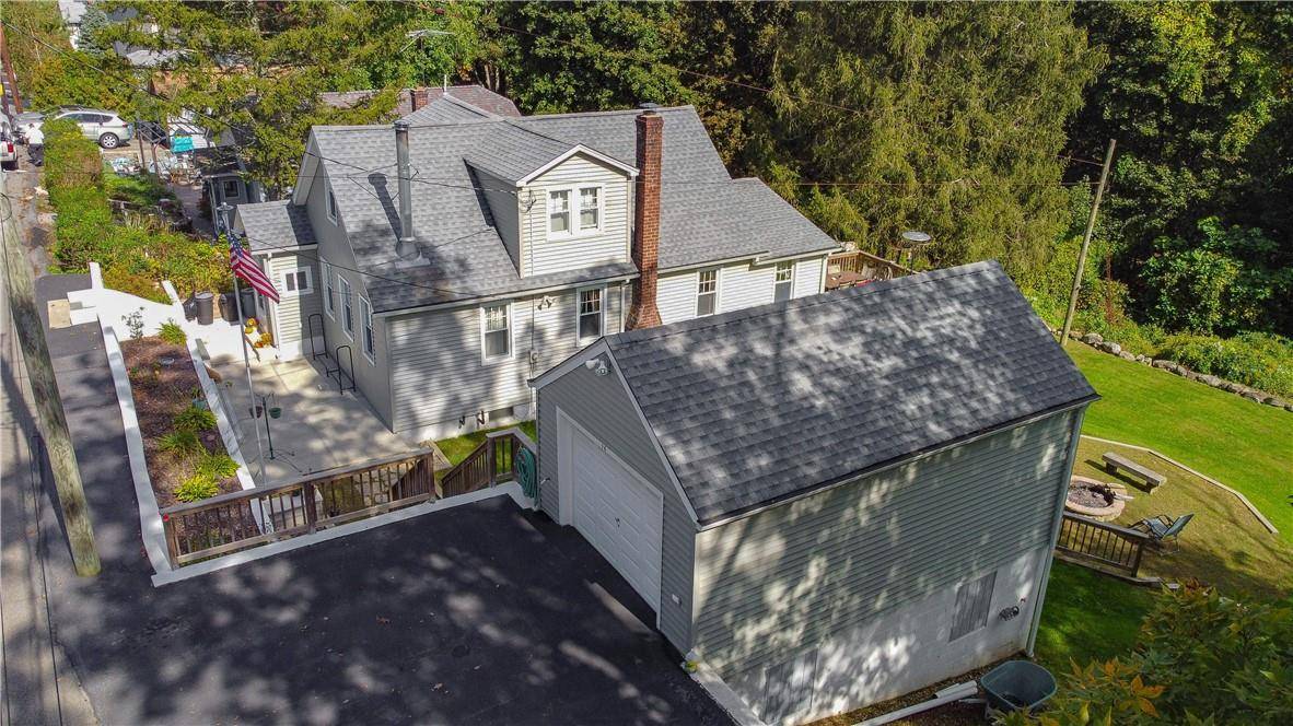 Carmel, NY 10512,94 Longfellow DR