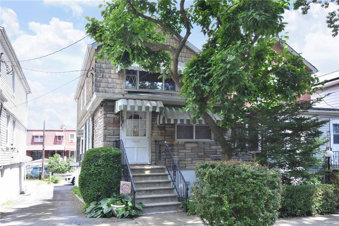 Bronx, NY 10466,4332 Grace AVE