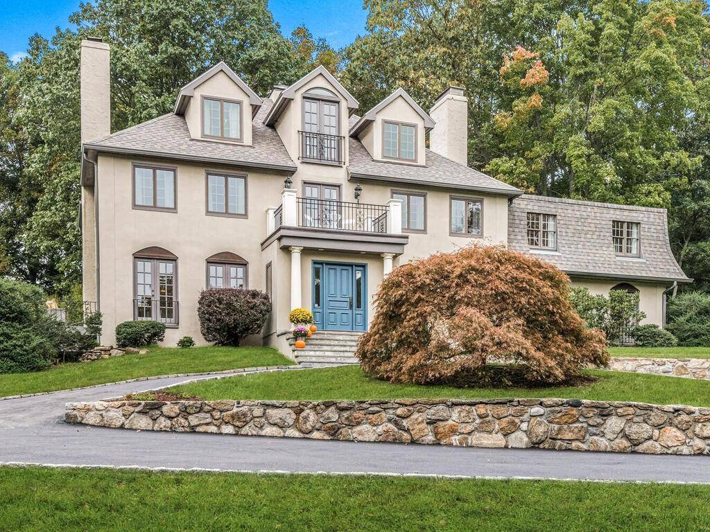 Armonk, NY 10504,25 Carolyn PL