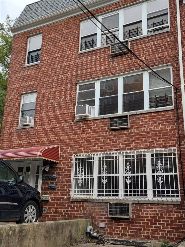 Bronx, NY 10463,638 W 227th ST #1