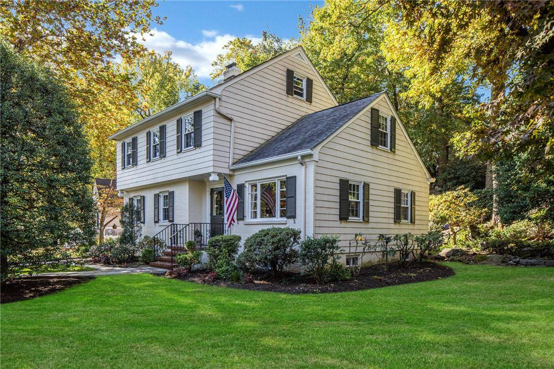 Bronxville, NY 10708,40 Wellyn RD