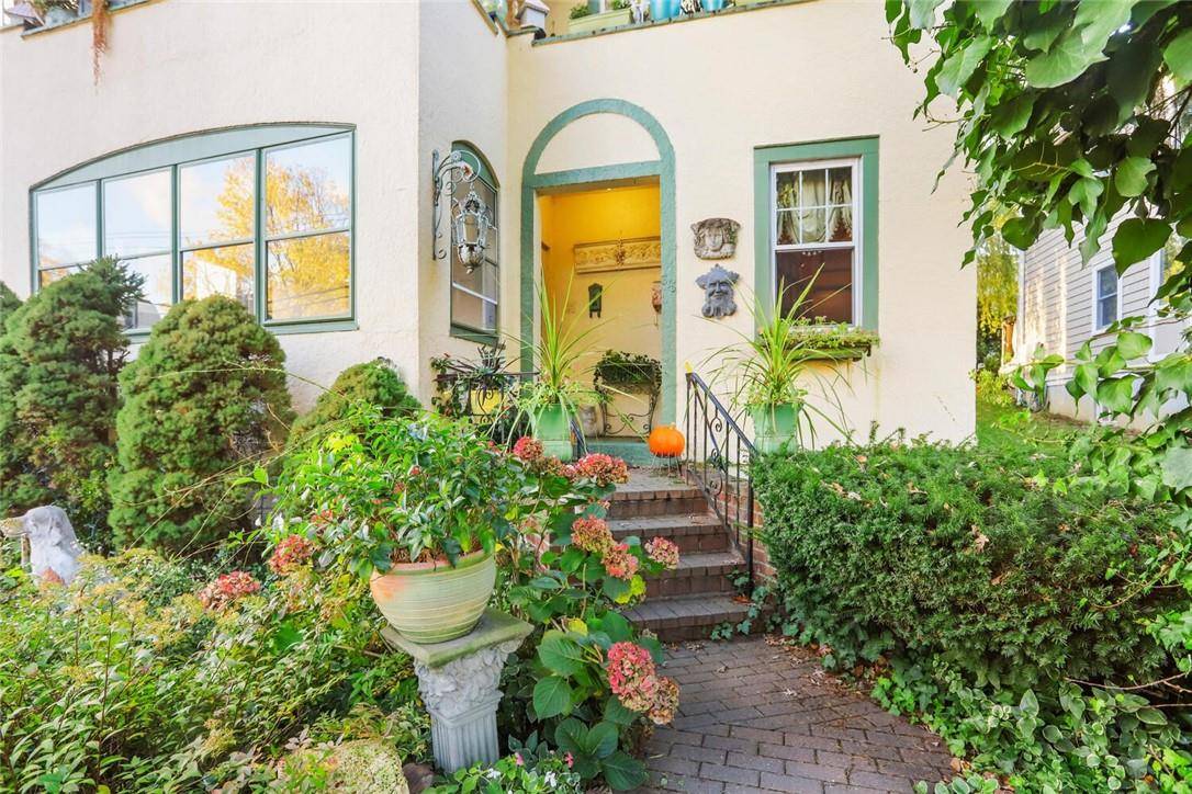 Pelham, NY 10803,315 Eighth AVE #1