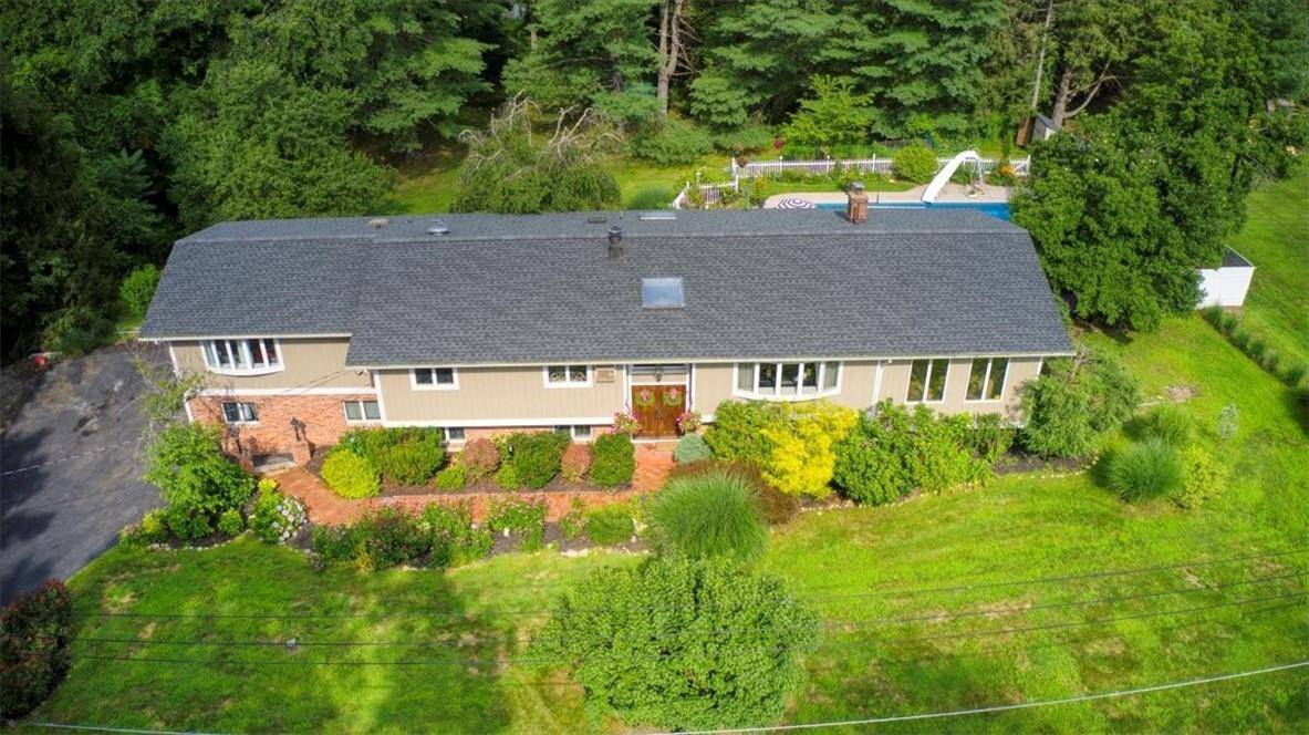 Somers, NY 10589,6 Meadowview LN