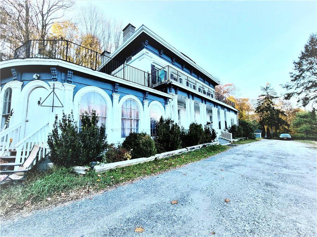 Carmel, NY 10512,90 Glenvue DR