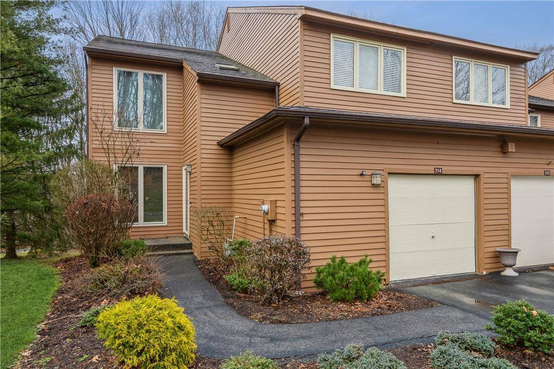 Yorktown Heights, NY 10598,314 Beechwood LN