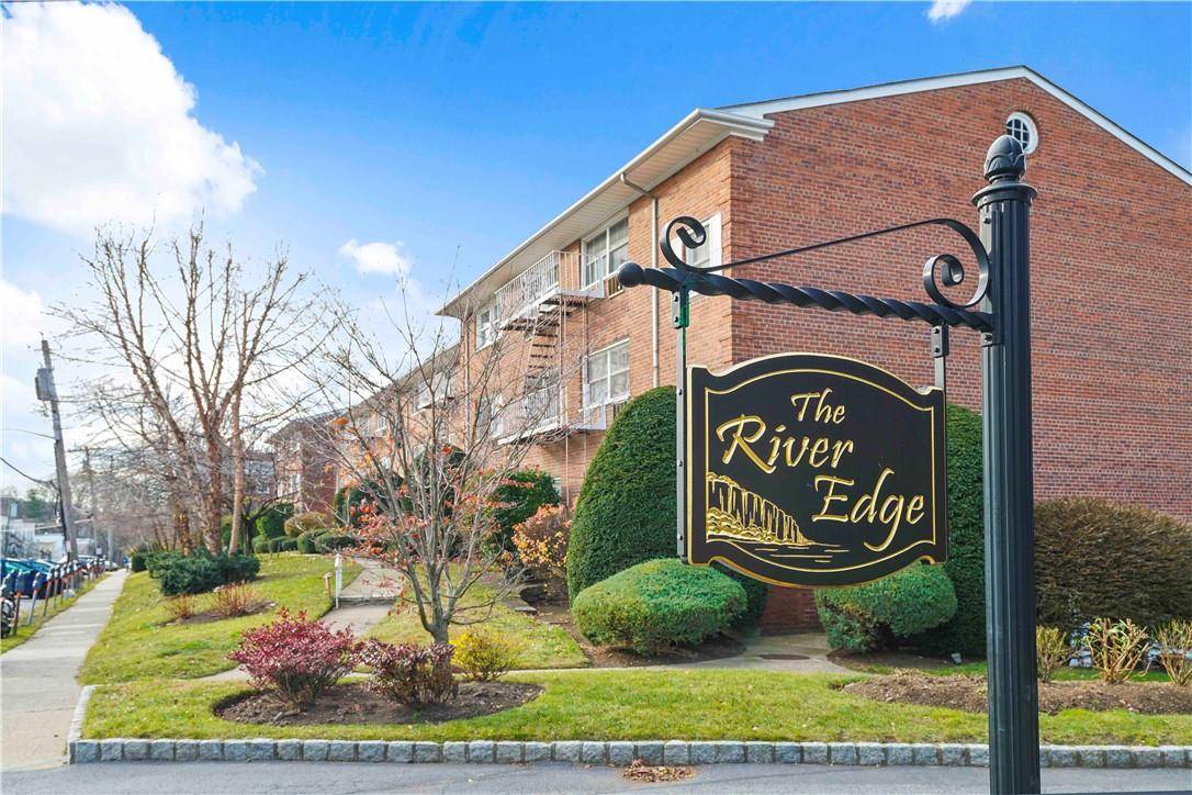 Hastings-on-hudson, NY 10706,27 Maple AVE #3A