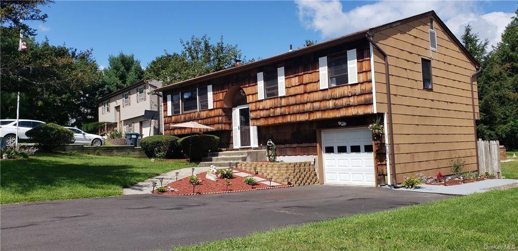 Maybrook, NY 12543,104 Adams DR