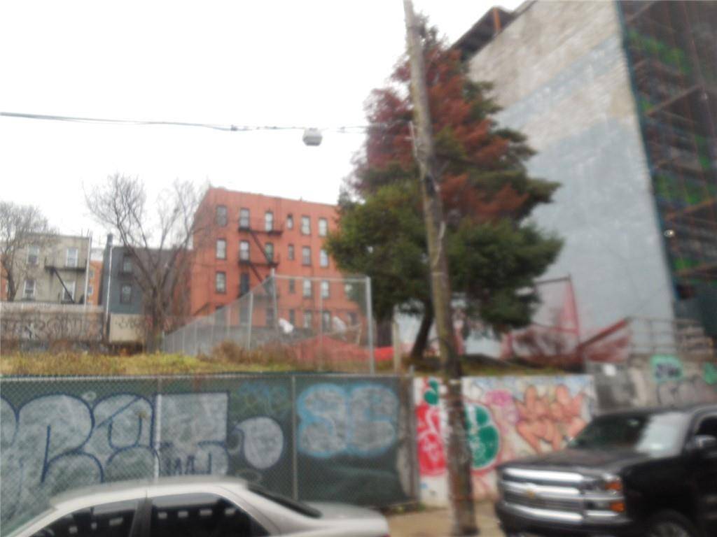 Bronx, NY 10460,1466 Southern BLVD