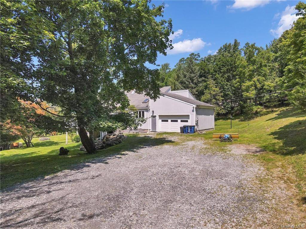 Monroe, NY 10950,97 Cromwell Hill RD