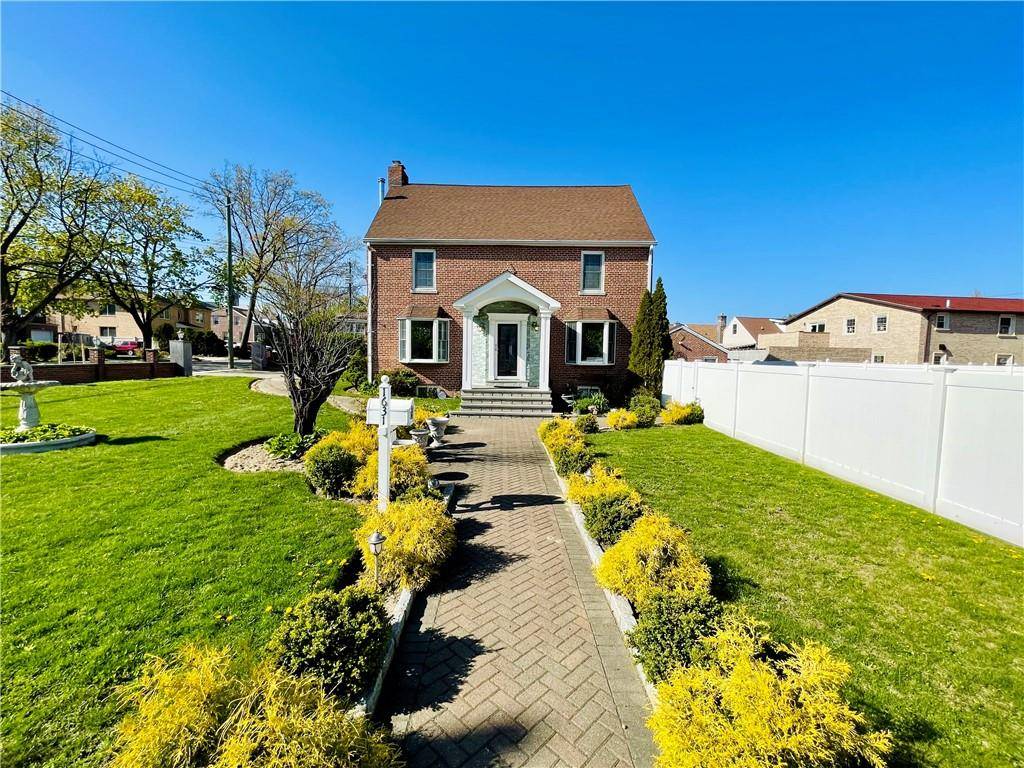 Bronx, NY 10469,1631 Astor AVE