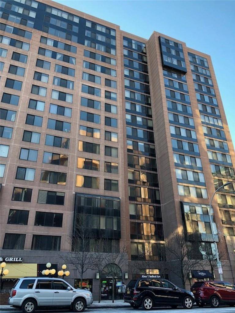 White Plains, NY 10606,4 Martine AVE #408