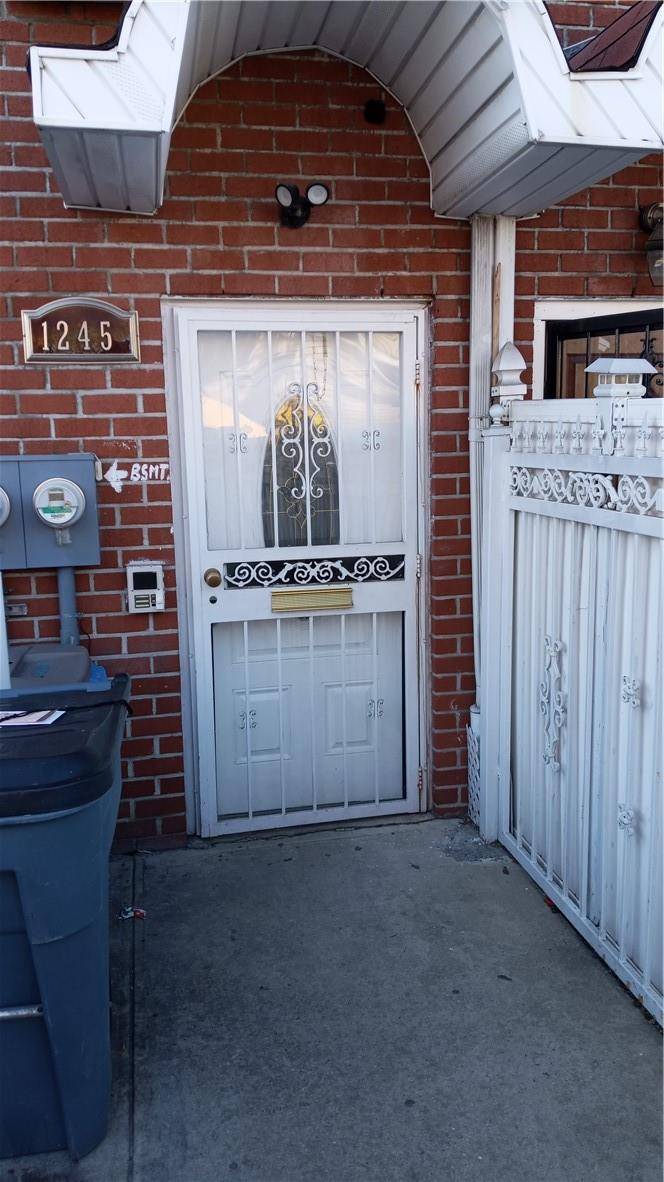 Bronx, NY 10472,1245 Commonwealth AVE