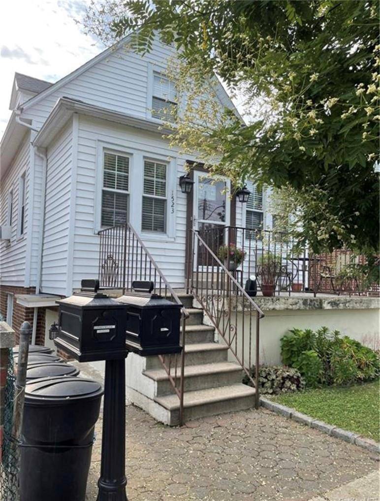 Bronx, NY 10465,1523 Ohm AVE