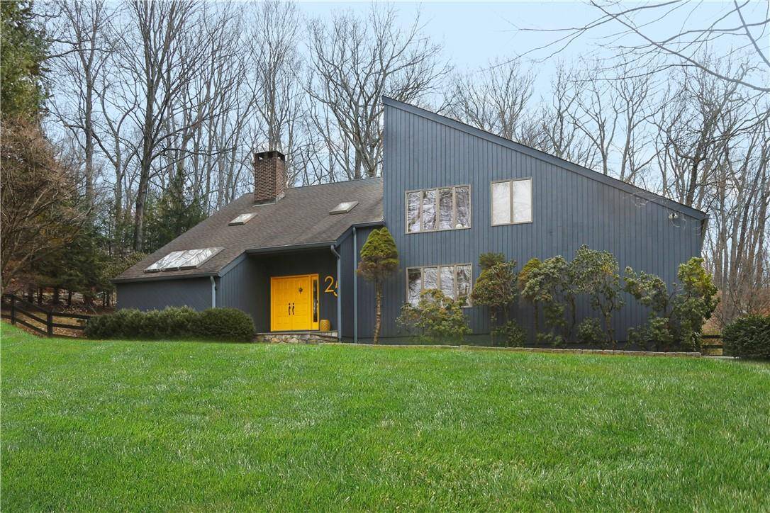 Pound Ridge, NY 10576,25 Highview RD
