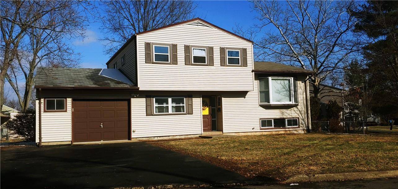 Orangeburg, NY 10962,6 Cypress LN